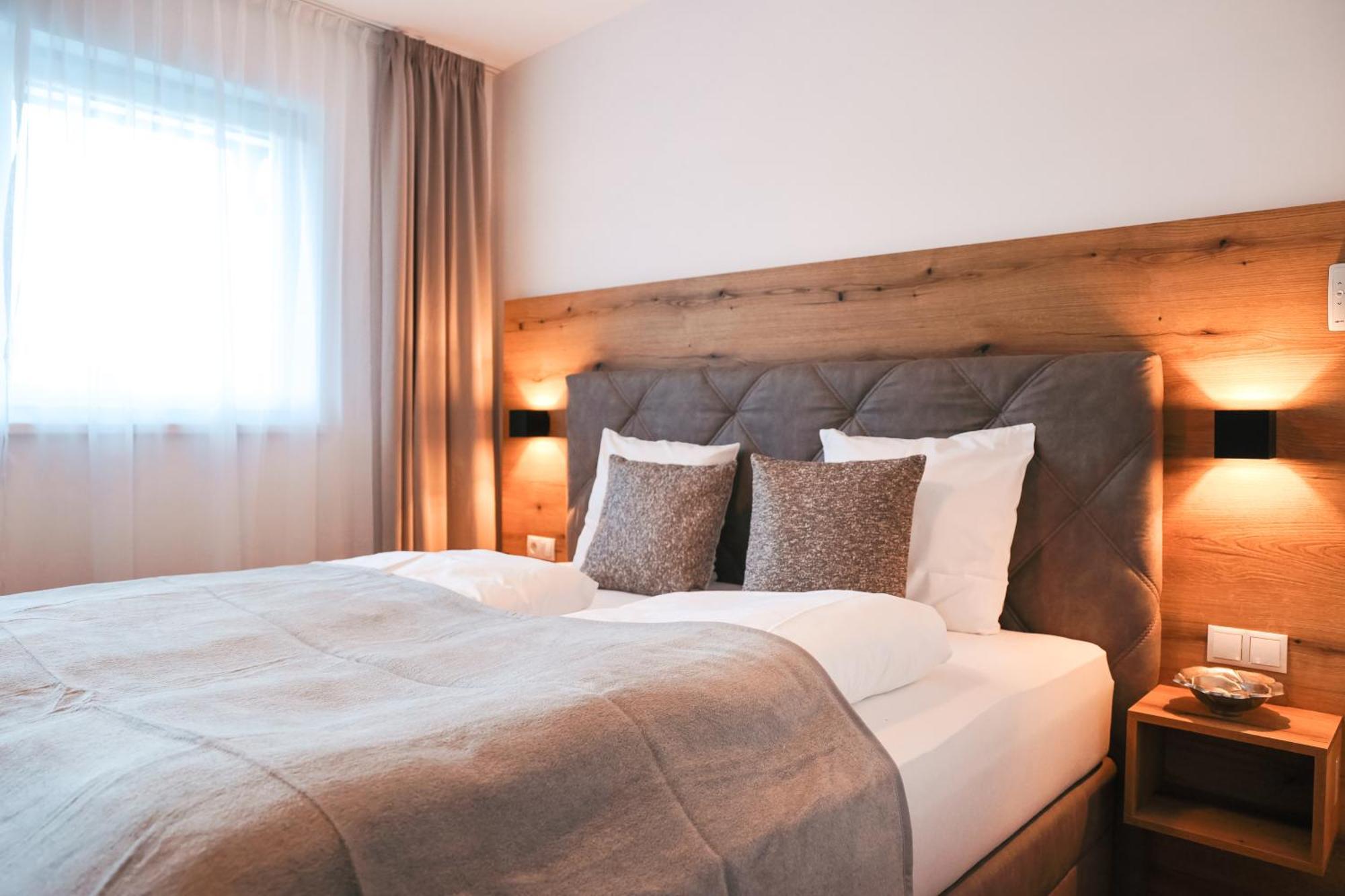 Alpenluxus Presents - Marias Zillertalblick With Roof Terrace, 3 Bedrooms & Parking Space Schlitters Zewnętrze zdjęcie
