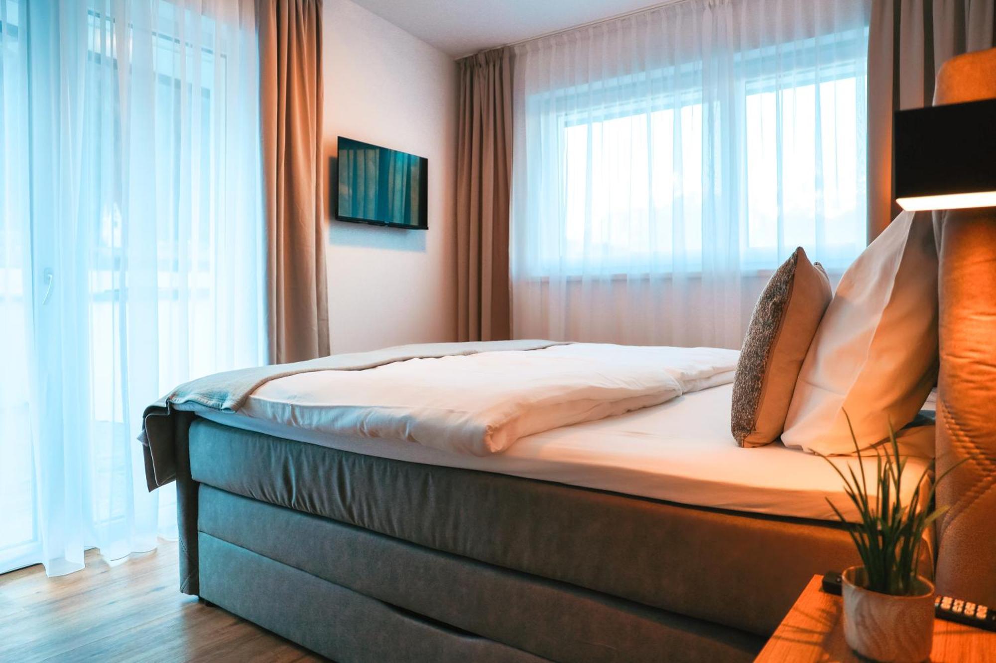 Alpenluxus Presents - Marias Zillertalblick With Roof Terrace, 3 Bedrooms & Parking Space Schlitters Zewnętrze zdjęcie